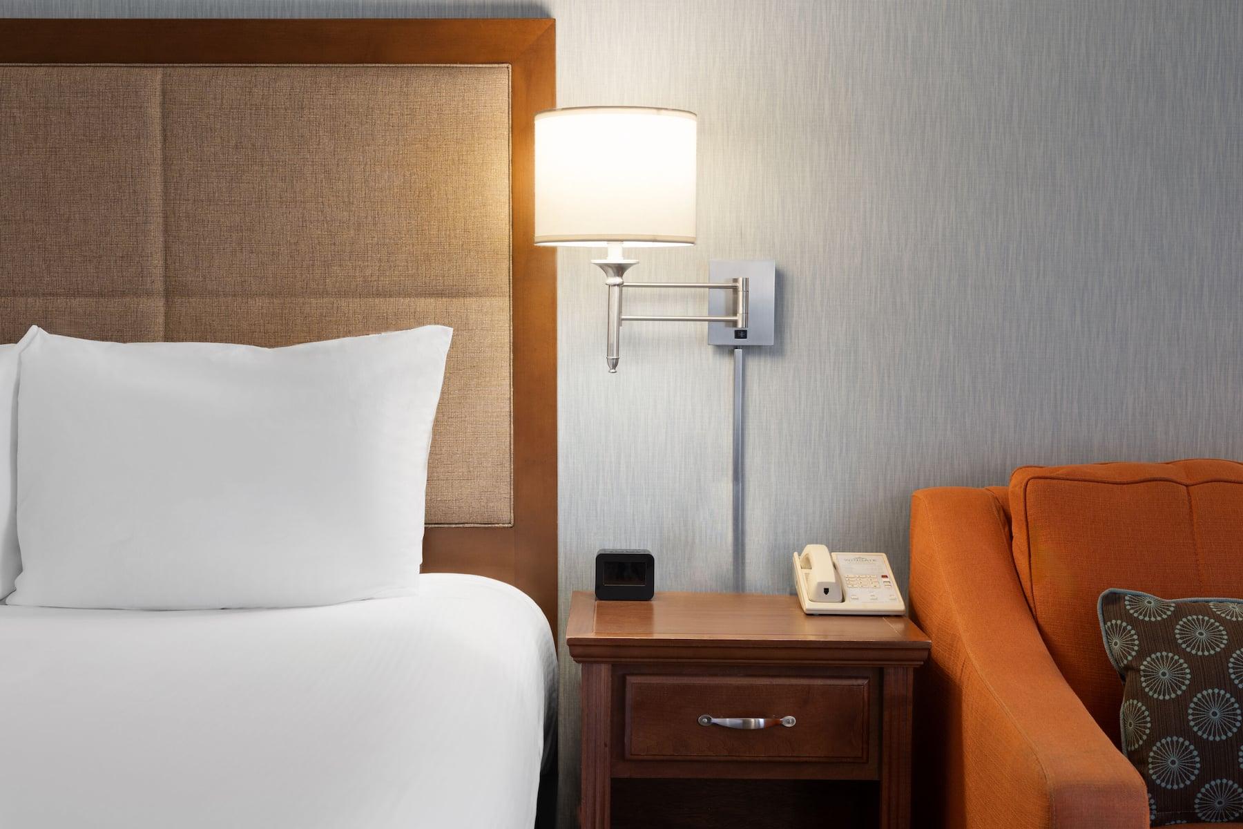 Отель Wingate By Wyndham St Louis Airport Saint Ann Экстерьер фото
